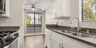 4250 Coldwater Canyon Apartments Gallery 1