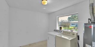 160 NE Bracken Road Gallery 20