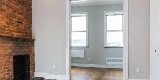562 Hudson St Gallery 3