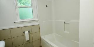 3 Bedroom, 1 Bath House Gallery 23