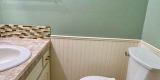 2157 Bayham SE - Kentwood schools, Central Air, Garage. Gallery 9
