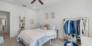 4885 W Triangle Street Gallery 13