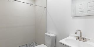 2550 KENSINGTON Avenue Gallery 11