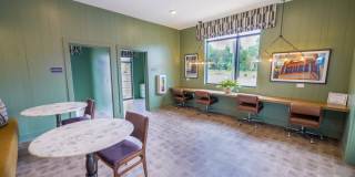 Classic City Flats | Luxury Apartments Gallery 21