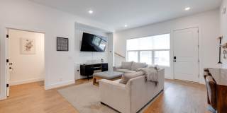 979 Montague Place Gallery 14