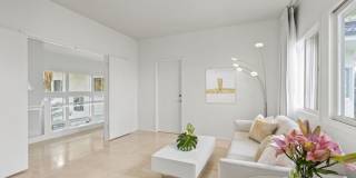 Paradise Beach Estate: Beachfront 6BR w/ Pool, Guest Suite & Pickleball Gallery 24