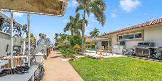 2471 NE 46th Street Gallery 23