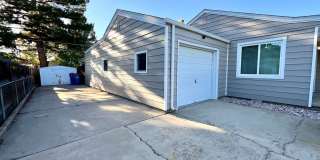 Spacious 4BR House in Edgewater Gallery 7