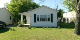 Charming Cottage on A. Avenue - MOVE IN SPECIAL $200 OFF 1st Months Rent: Gallery 3