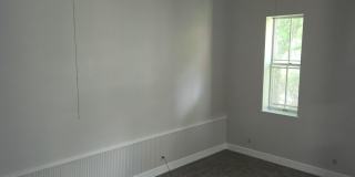 2322 W. Chestnut Gallery 4