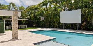 8745 SW 182nd Ter Gallery 33