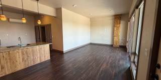 Single Story Home with Great Views! Water, Gas, AND Electric Included!! Gallery 7