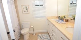 Charming Vacation Home, Furnished 4Bd/3.5Ba Home Gallery 30