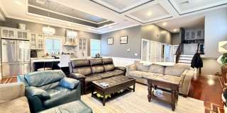 642 E 3rd St Gallery 1