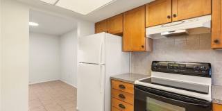 1248 LAZY LAKE ROAD W Gallery 3