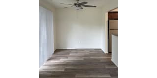 Oaks at Hampton Apartments Gallery 48