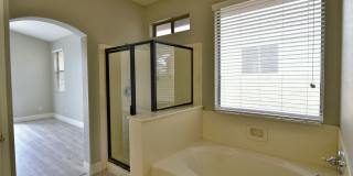 1 Story with POOL Gallery 30