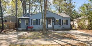 Charming Duplex with Fenced Yard Near Daffin Park – 1306 E 53rd St Gallery 13
