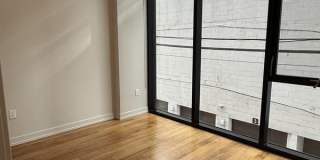 160 W Superior Gallery 6