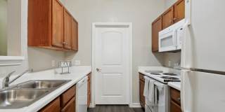 Park Place at Loyola - Affordable Housing Gallery 22
