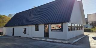 321 S Mulberry Street Gallery 1