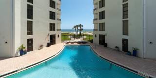 2100 OCEAN Drive Gallery 34