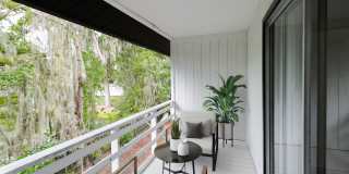 Oak Terrace Gallery 25