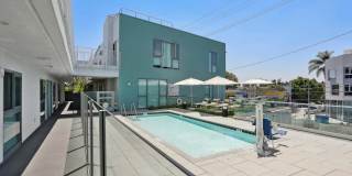 Zoe Lofts Gallery 28
