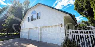 Brand-New Studio Apartment with Blue Mountain Views – Utilities Included! Gallery 1