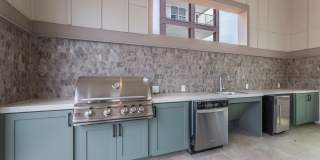 Atlas Crown Gallery 27