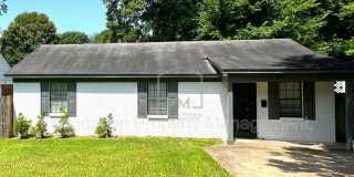 137 South Fenwick Road Gallery 1