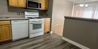 Runaway bay Condo Apartment Gallery 7