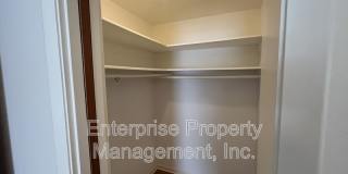 5081 Whitehall Ave Gallery 24