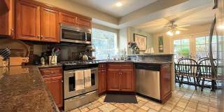 ***500 Move in Special*** Beautiful Single Family home with Large Backyard Gallery 8