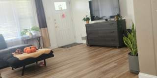2402 Lakehurst Avenue Gallery 5