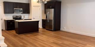 $500.00 OFF FIRST FULL MONTH OF RENT on 3 Bed/2.5 Bath Home! Gallery 4