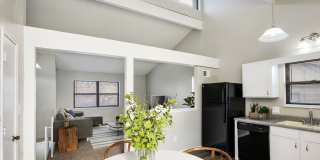 Cedar Ridge Apartments and Townhomes Gallery 33