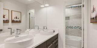 222 W Hopkins Avenue unit: 6 Gallery 18