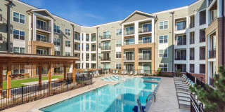 The Cardinal Gallery 8