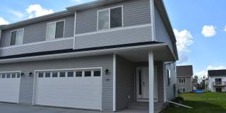 3 Bed 2 Bath Twin Home Gallery 1