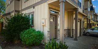 Close proximity to Old Mill District and downtown Gallery 5