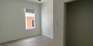 5 BR House with Pool 1/2 block from Maple St. Gallery 6