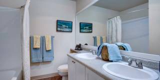 On the Green at Harbour Pointe Gallery 22