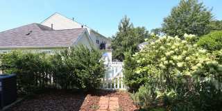 3 Bedroom, 2 Bath End Unit with Fresh Carpet and Paint in Auburn Square! Gallery 31