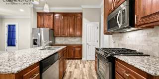 3 Bedroom House in University Villas| Community Pool |Gated Community Gallery 6