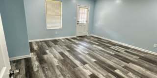 542 STANBRIDGE Street Gallery 13