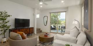 Lilian Frogtown Gallery 10