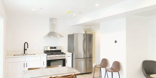 1436 W 36th Place - Co-Living 1436 W 36th Place - Co-Living Gallery 2