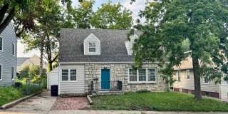 PRE LEASING 27/28 School Year! Large 5 Bed House Just 1 block from KSU! Gallery 1
