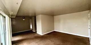 9282 ADELPHI Road Gallery 2